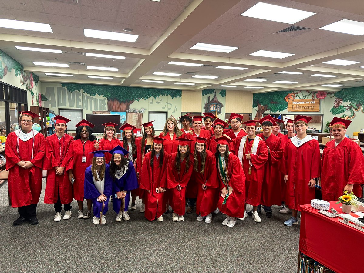 TomballISD's tweet photo. A tradition like no other. @TISDTHS and @TISDTSA seniors walk memory lane as they return to @TISDTCES for a special moment. #DestinationExcellence https://t.co/vALNDSkNhN