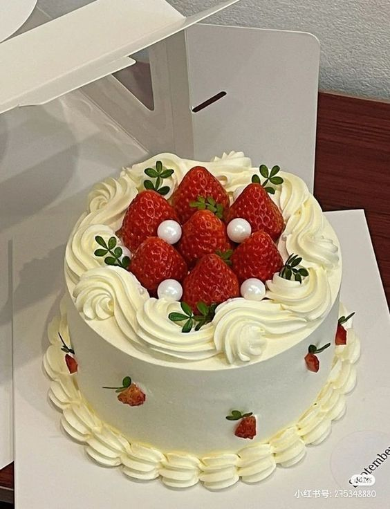 Strawberry cakes 🍓