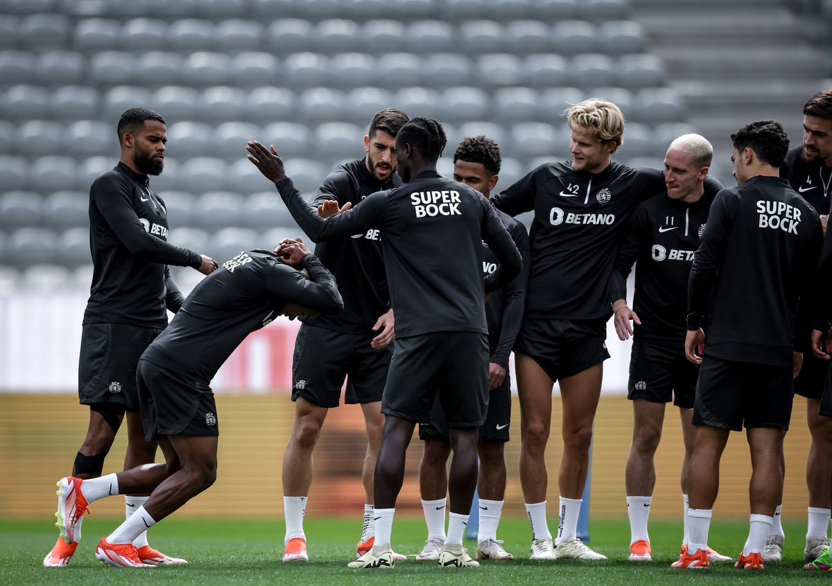 A warm welcome back before our Portuguese Cup pratice session 😅