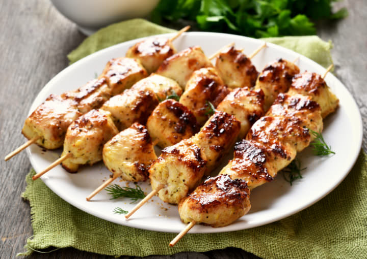 Getting souvlaki tender? worldwidegreeks.com/threads/gettin… . #souvlaki #greekfood #cookinggreek #worldwidegreeks