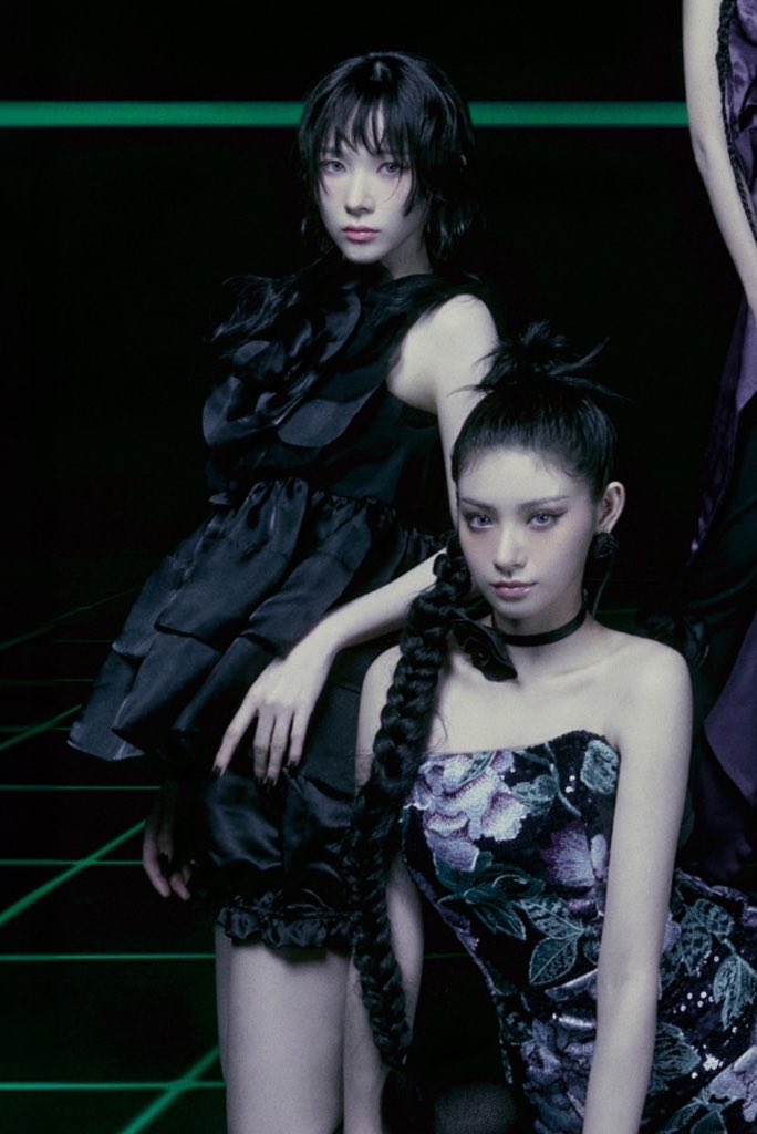 miafoIder's tweet photo. WOAHH 

#미아 #MIA #EVERGLOW  #EVERGLOW_ZOMBIE https://t.co/7jZvsfNtje