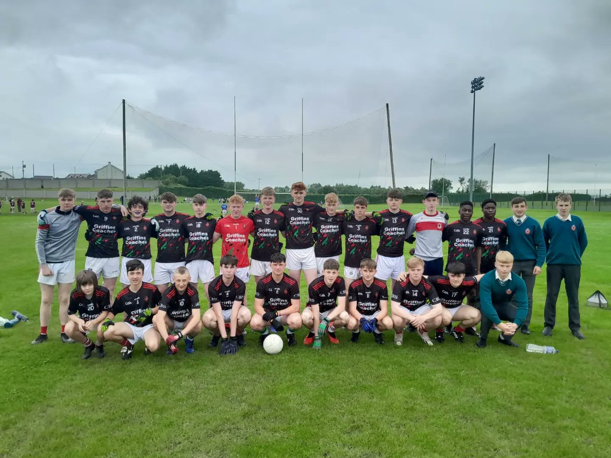 Hard luck to our U17 footballers who finished off the year with a Limerick Colleges final. The lads gave it everything in a very well contested game but just came up short this time to a very strong Salesians College team.