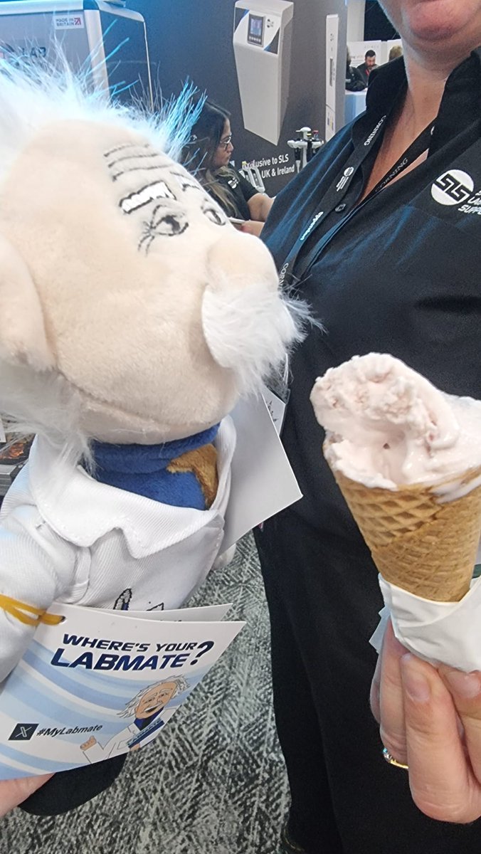 ScientificLabs's tweet image. Did you spot our surprise guest? Einstein had a busy day at #SciLabShow2024 today! Thanks to @Labmate_online for bringing him along 👀🌟