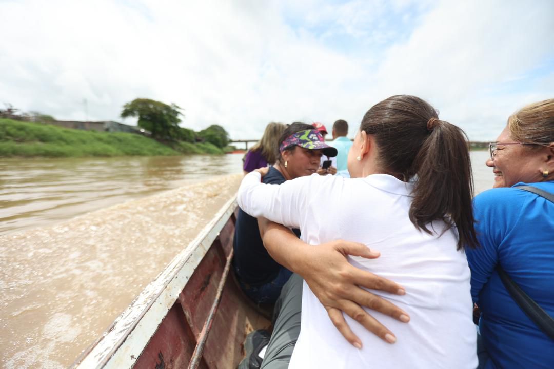 SoyDjor's tweet photo. Desear, perseguir y apoderarnos de nuestro destino como país es llegar #HastaElFinal
@MariaCorinaYA llegó para mostrarnos esa ruta y por eso ahora TODO MUNDO A VOTAR POR @EdmundoGU
HOY TE TOCA A TI #APURE
ROMPE LAS ATADURAS, ÚNETE Y GRITEMOS UNIDOS #LIBERTAD https://t.co/3Ah5zvAs1a