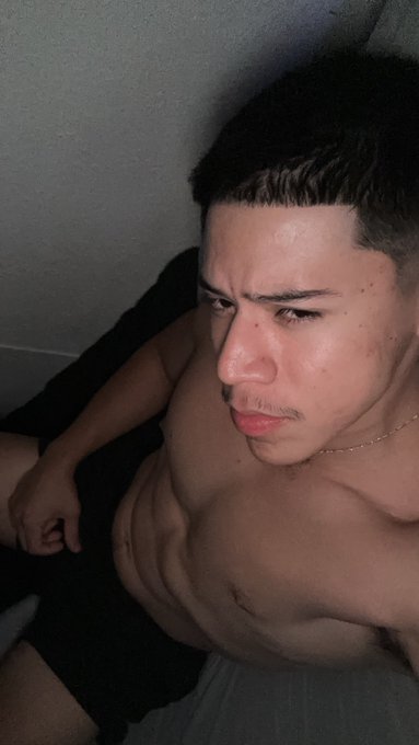 Watch 💌's leaked NSFW photo on TwXstars