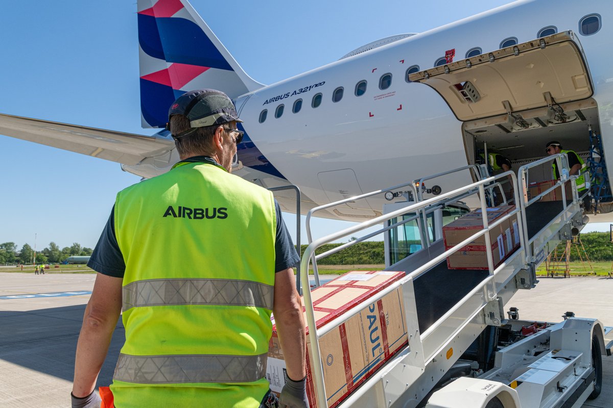 Airbus Foundation (@airbusfdn) on Twitter photo Together with <a href="/LATAM_BRA/">LATAM Airlines Brasil</a> and humedica we brought portable water filter units to Brazil using the latest delivery flight of an #A321✈️ from Hamburg 🇩🇪. The units will provide clean drinking water for several thousand people affected by the flooding. Together with <a href="/LATAM_BRA/">LATAM Airlines Brasil</a> and humedica we brought portable water filter units to Brazil using the latest delivery flight of an #A321✈️ from Hamburg 🇩🇪. The units will provide clean drinking water for several thousand people affected by the flooding.