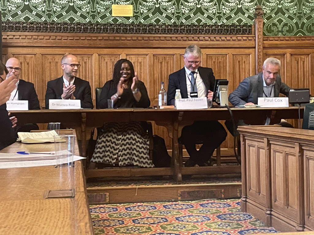 Great session @EyeHealthVIAPPG chaired by @MarshadeCordova on connectivity and innovation in eye healthcare systems, including @Moorfields @UCLeye Paul Foster and Matteo Rizzi both supported by @EyeCharity.
