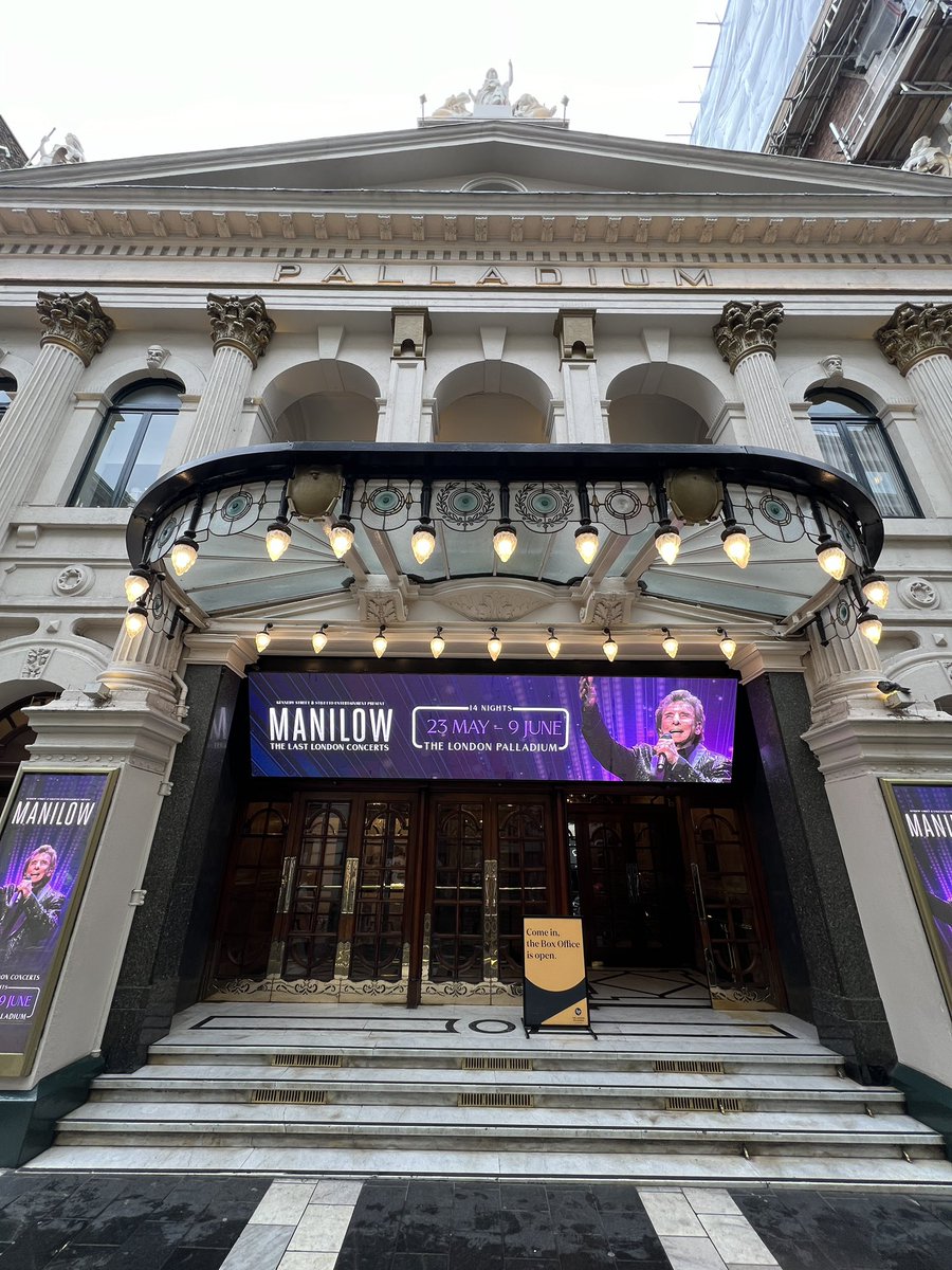 MANILOW - The Last London Concerts 🇬🇧 begin tomorrow! Be there for the last chapter of Manilow in #London. 🎟️Tickets on sale now: lwtheatres.co.uk/whats-on/barry…