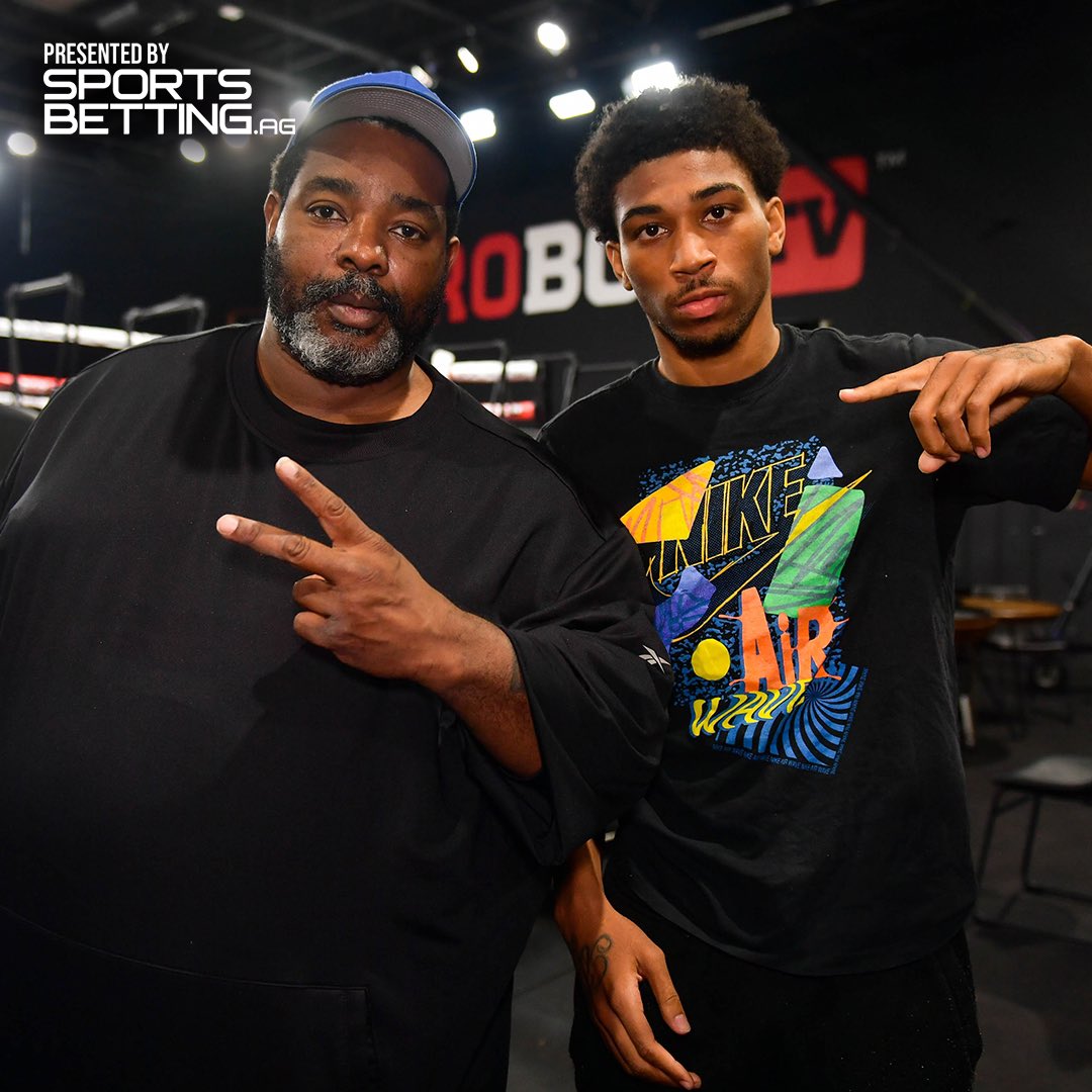 billgreen1104's tweet image. It’s #worktime for B&amp;amp;B’s Charles “LoLo” Harris 8-1 (7) as he continues to step in competition on tonight’s @ProBox_TV card featuring fellow stablemate and main event @BatyrJukembaev