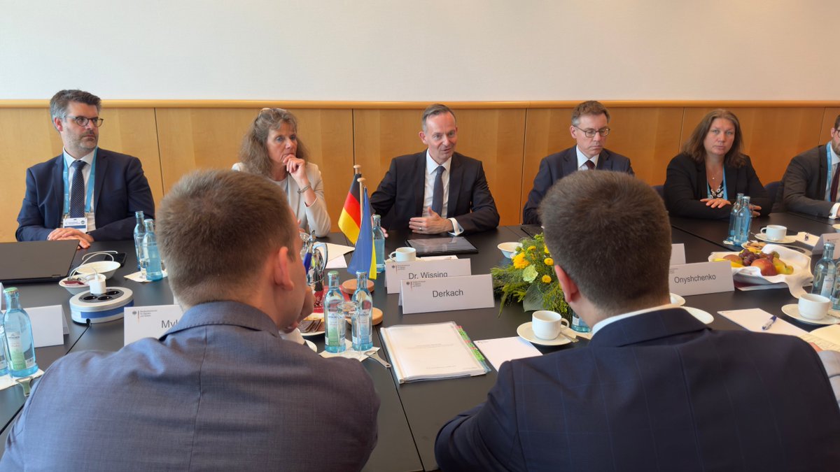 During the @ITF_Forum, @SerhiyDerkach met with @Wissing, Minister for Digital and Transport of 🇩🇪. The discussion was focused on the support for extending the Agreement on the Liberalization of Freight Transport & development of passenger transportation between 🇺🇦&🇩🇪