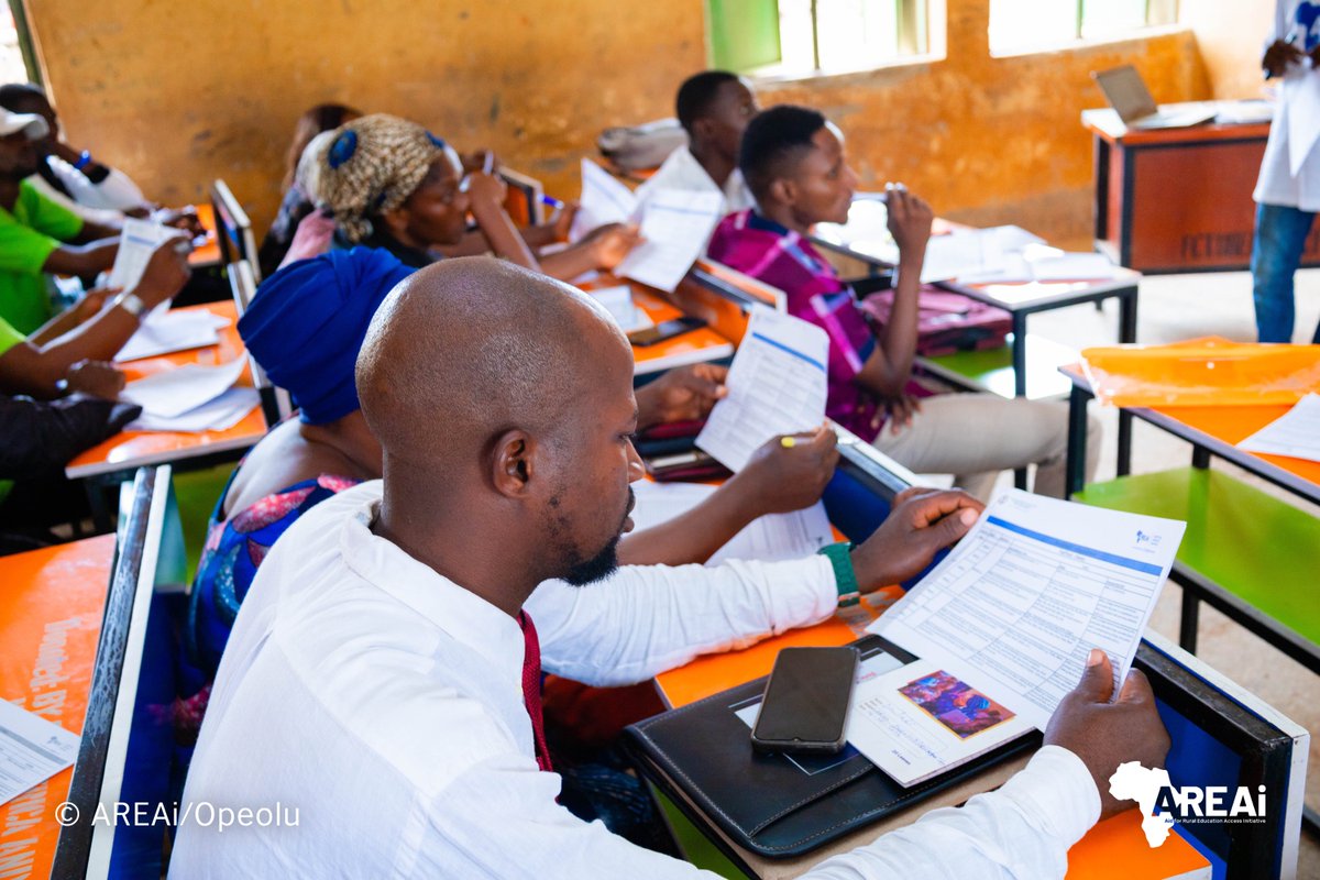 Areai4Africa's tweet image. In the words of Albert Einstein: “It is the supreme art of the teacher to awaken joy in creative expression and knowledge.”

Teachers do more than teach.
They inspire curiosity and nurture the joy of learning and creativity in students.