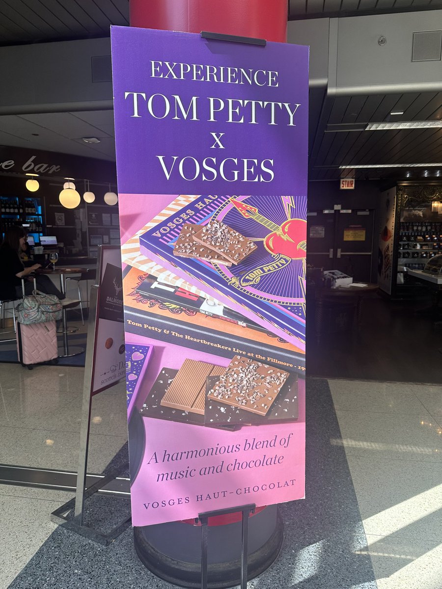 JSinger73's tweet image. Hey @tompetty estate, this is shameful. And the description on the TP website is vomit inducing.