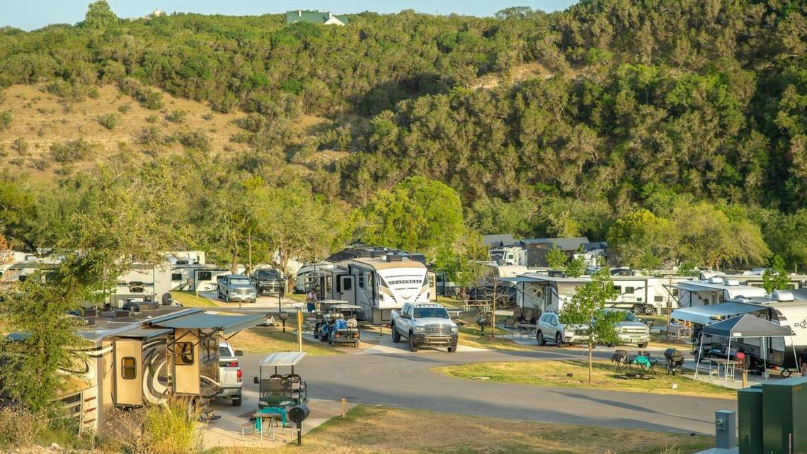 WEnRVcom's tweet photo. Do you know the differences between RV parks, and RV campgrounds?
Campgrounds offers a more rustic experience, not always providing hookups for water and electricity. An RV Park offers all the hookups, and an RV resort has hookups and amenities.
-
-
-
#rv #rvpark #rvcampground https://t.co/K0TjDTR86w