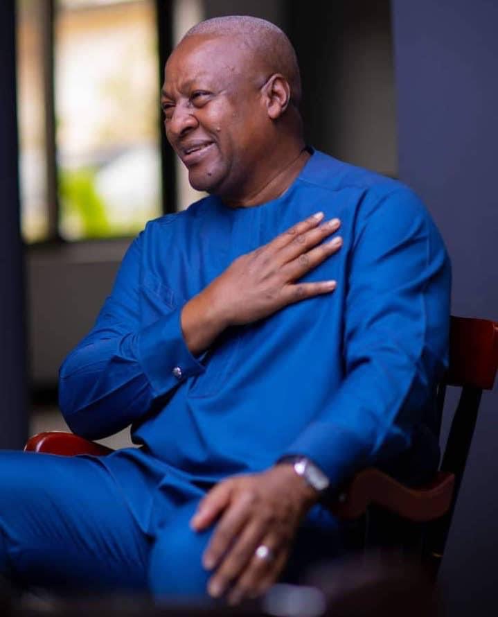 joyce_bawah's tweet photo. Vote for the Nation Builder, John Dramani Mahama! 
#24HourWorkingEconomy 
#LetsBuildGhanaTogether https://t.co/MmskskZeh1