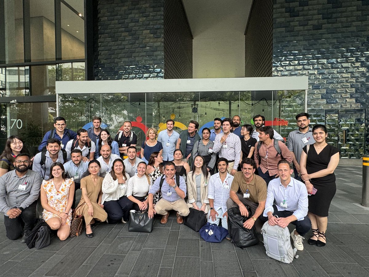 🌟 Our International MBA 2024 cohort embarked on their international experience programme in Singapore. Fostering innovative thinking and providing valuable insights. Participants spent a week immersed in cutting-edge innovation, broadening their knowledge.