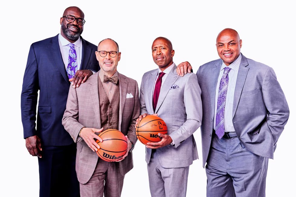 CultureCrave's tweet photo. #InsideTheNBA update 🏀

• NBA is expected to finalize deals this week with Disney, NBC, and Amazon 

• WB will have a chance to counter offer, but it's unlikely as they are $40B in debt and reportedly will need to pay more than $2.6B to match the bid 

• Next season will be the last for 'Inside the NBA' under its current deal

• Charles Barkley will be a free agent if WB loses the rights

• Ernie Johnson will remain at Turner and they're unsure about continuing without him

• David Zaslav refused to pay for the original package, which opened it up for NBC to make an offer

• NBA is prepping lawyers incase WB tries to sue them to keep the rights

(via @SBJ)