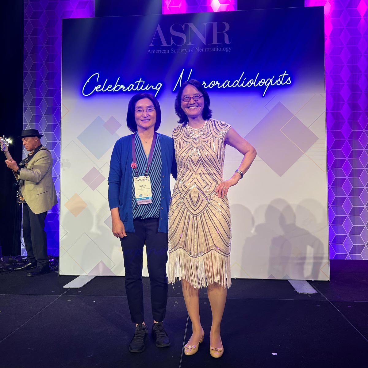After a year at the helm of <a href="/TheASNR/">The American Society of Neuroradiology</a>, Yvonne Lui, prof. &amp; v. chair for research at <a href="/NYUImaging/">NYU Langone Health Department of Radiology</a>, is transferring the society's presidency to Max Wintermark, chair of #neuroradiology at <a href="/MDAndersonNews/">MD Anderson Cancer Center</a>. Congrats to ASNR leadership &amp; members on another successful year &amp; #ASNR2024!