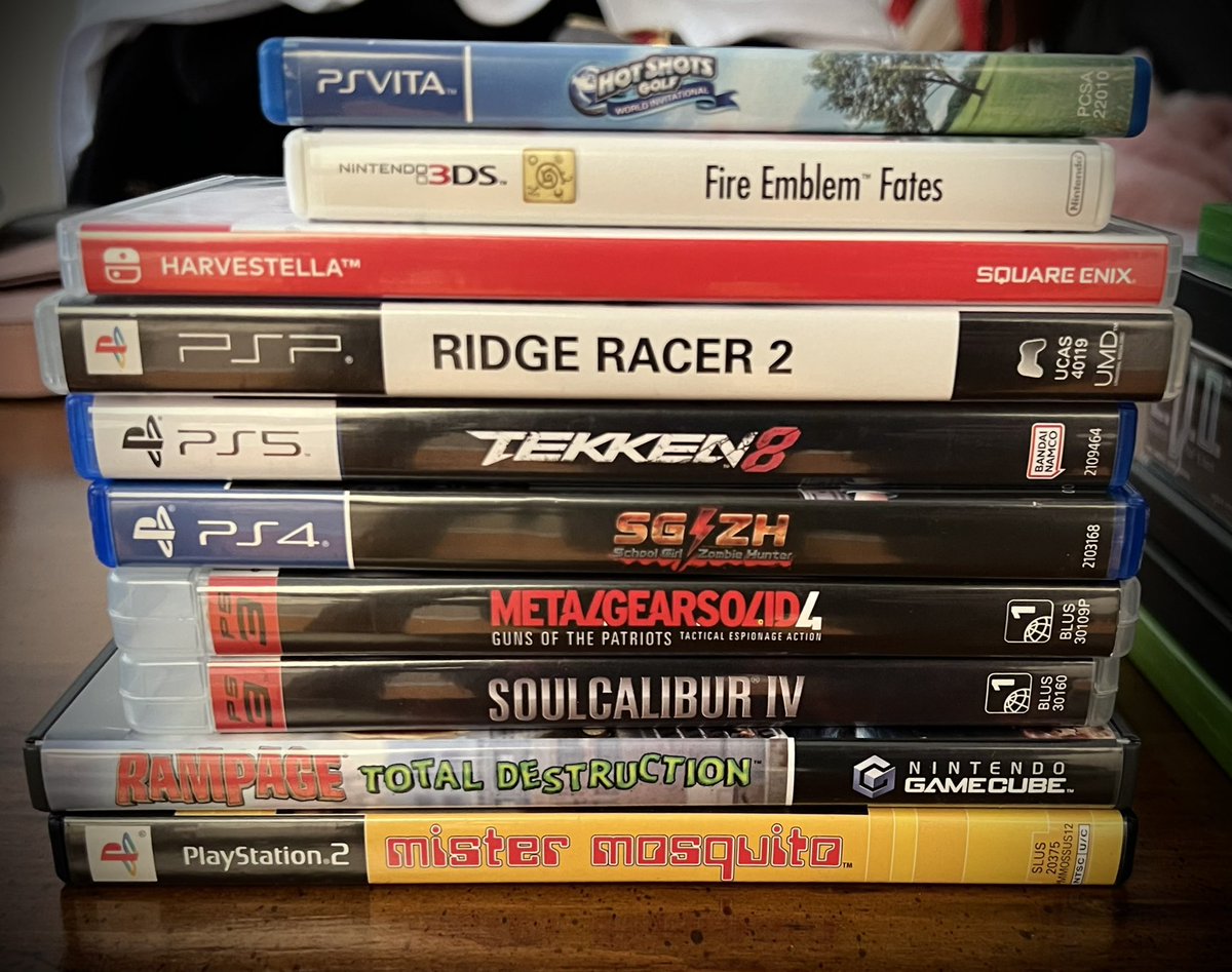 Joshua Michael French ジョシュア tweet media