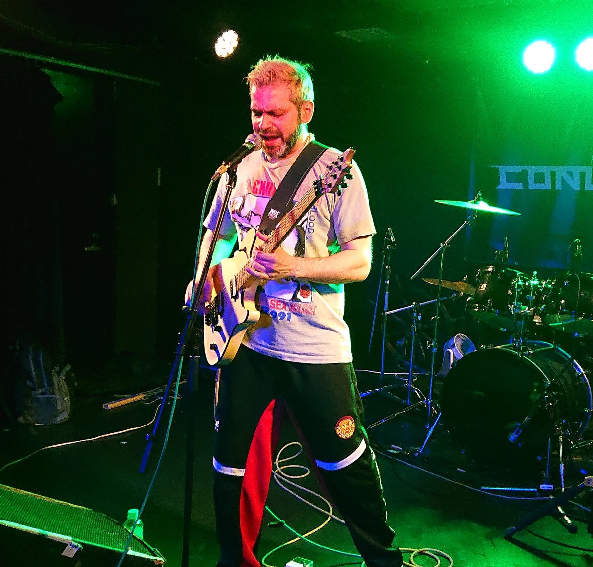 dildo_kokuoh's tweet image. メインアクトのYanni459 from UK
弾きまくりでメタルでコアで
super amazingなプレイヤーだった！
また絶対に会いたいし聴きたい！