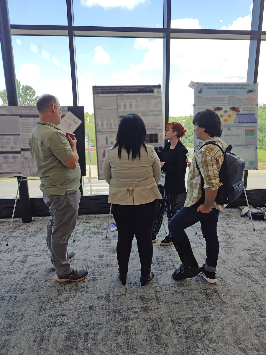 StowersGrad's tweet photo. #StowersGrad predocs on the go! @DiezMichay, @SillySciLady, @ShivanandanSid, and @BrandonF8119 presented at the @UnivOfKansas @GenomicsKU Annual Research Symposium. #GradSchool #PhD https://t.co/V2XUofkeD7