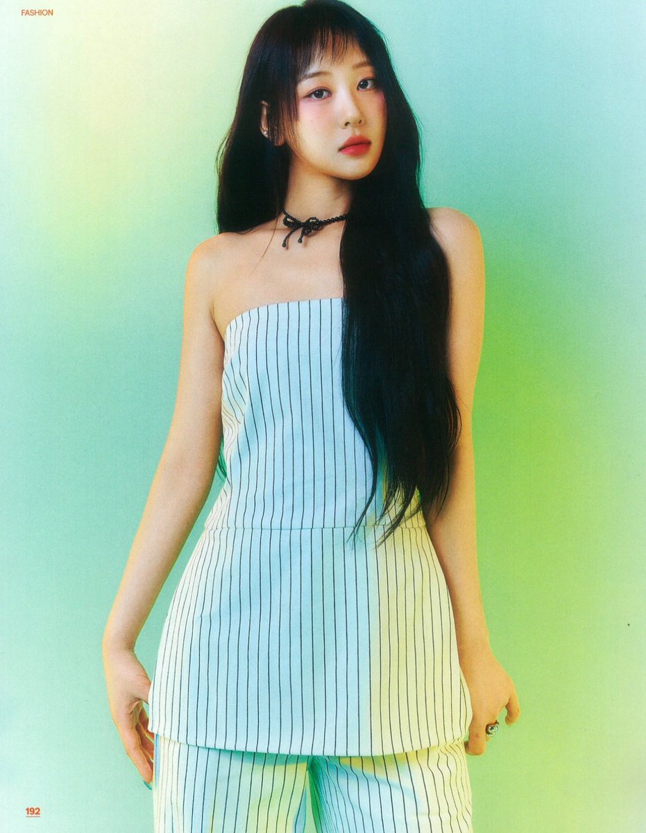 ❥ loona pics tweet media