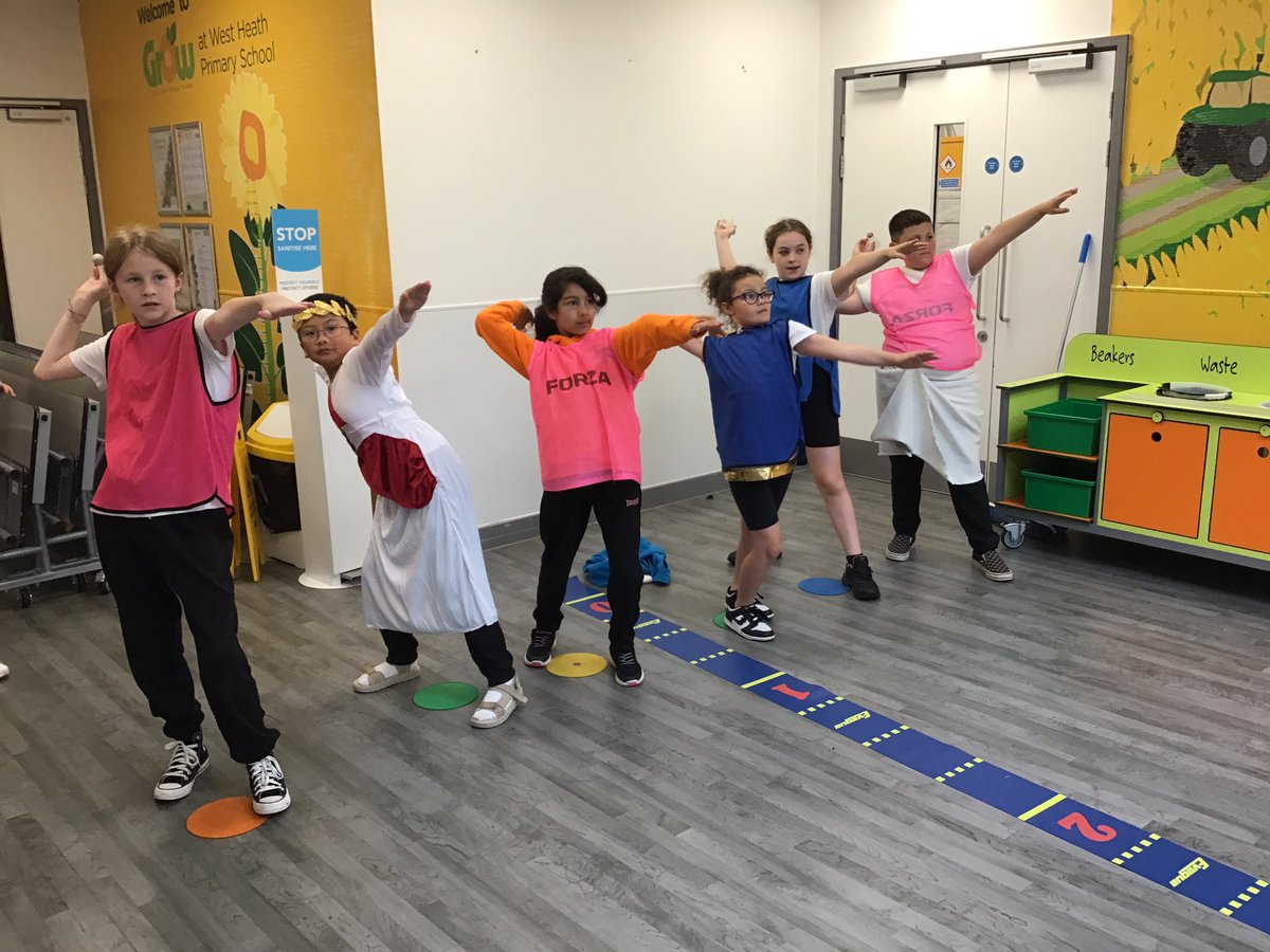 westheathprim's tweet photo. #WHPSPE #WHPSHistory #WHPSClass11 #WHPSClass12 Our PE lesson was a little different today, celebrating the Ancient Greek Olympics. We took part in a slightly alternative and adapted pentathlon, including boxing, wrestling, long jump, javelin throwing and chariot racing! https://t.co/jguhVgCXJ6