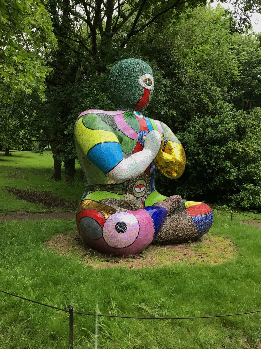 Miss_R_Adams's tweet photo. Year 3 had a great day at the Yorkshire Sculpture Park! Thank you to @s_j_palmer for turning us all into artists for the day! @YSPsculpture  @CambraiSchool  ☔️ https://t.co/1YWQHglFyg