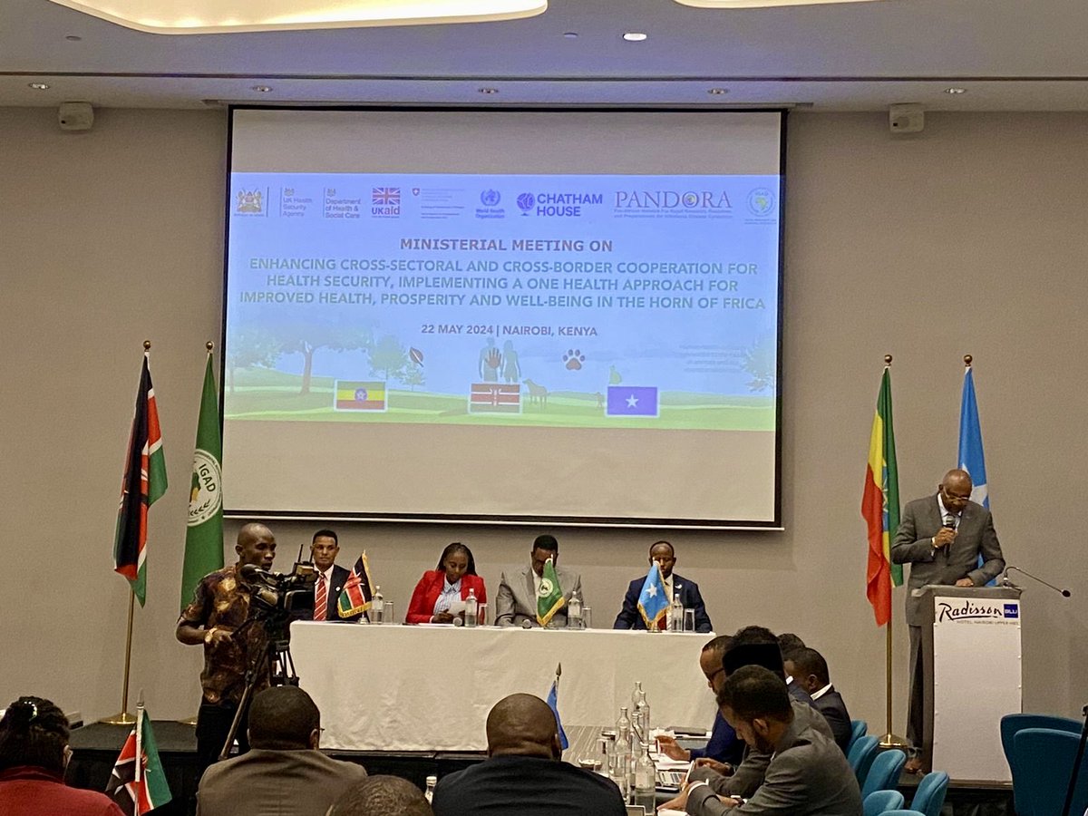 1/2 Milestone for improved human and animal health in the Horn of Africa 🌍 
The health ministers of 🇰🇪, 🇪🇹 and 🇸🇴 signed a joint communiqué on improving cross-sectoral & cross-border cooperation on health security using a #OneHealth approach.