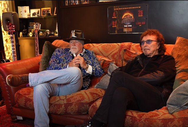 Watch: TONY IOMMI And TONY MARTIN Discuss BLACK SABBATH's 'Forbidden' Album Ahead Of 'Anno Domini' Release blabbermouth.net/news/watch-ton…