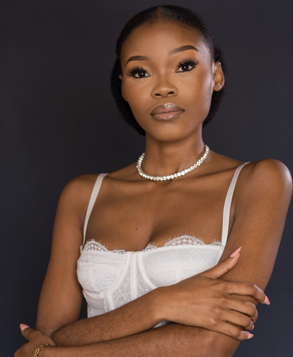 Nozipho M tweet media