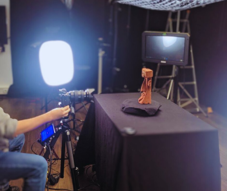 MountainKraft's tweet photo. 🎨✨ Behind the scenes at #MountainKraft! Our team is hard at work, digitizing unique handcrafted art pieces to bring you exclusive phygital NFTs. Get ready to own a piece of the future. Stay tuned for the drop! #NFT #Phygital #ArtAndTech #Innovation https://t.co/v5Xk2vjOYd