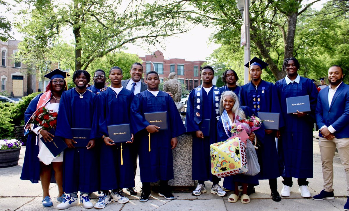 Chicago Hope Football tweet media