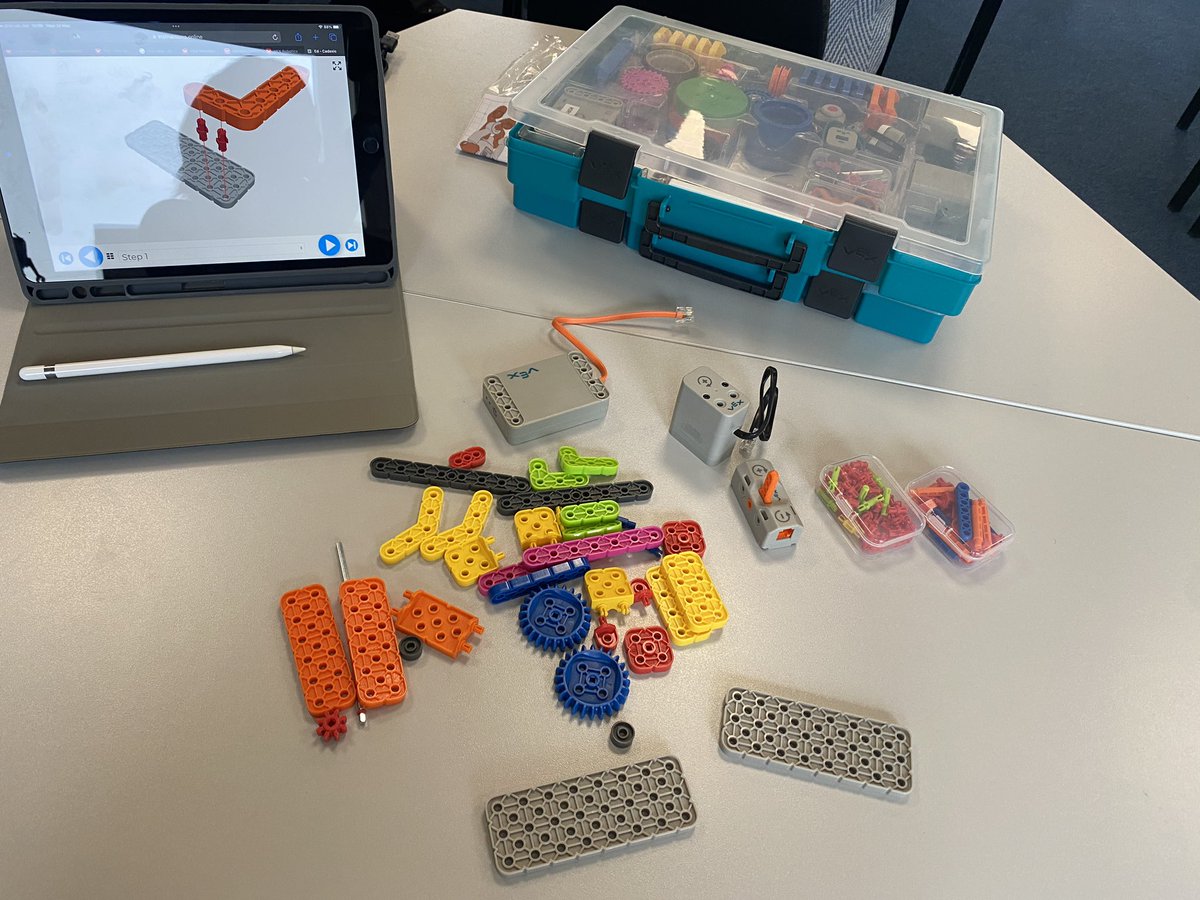 RimbletonPS's tweet image. Mrs Marshall attended the @SSERCDigital VEX GO course today. She'll be bringing this incredible resource back to school for our pupils to explore. So many learning opportunities with just one piece of kit! #VEXGO #STEMEducation @STEMLearningUK @VEXRoboticsUK