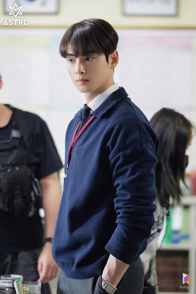 arohamulti's tweet photo. A good day to be a dog 🐶
.
Prince 💎💜
@CHAEUNWOO_offcl
.
Jin Seon Won 😍
.
.
.
#CHAEUNWOO #agooddaytobeadog #meudorama #doramas #dramas #kdrama https://t.co/W1xwot7R25