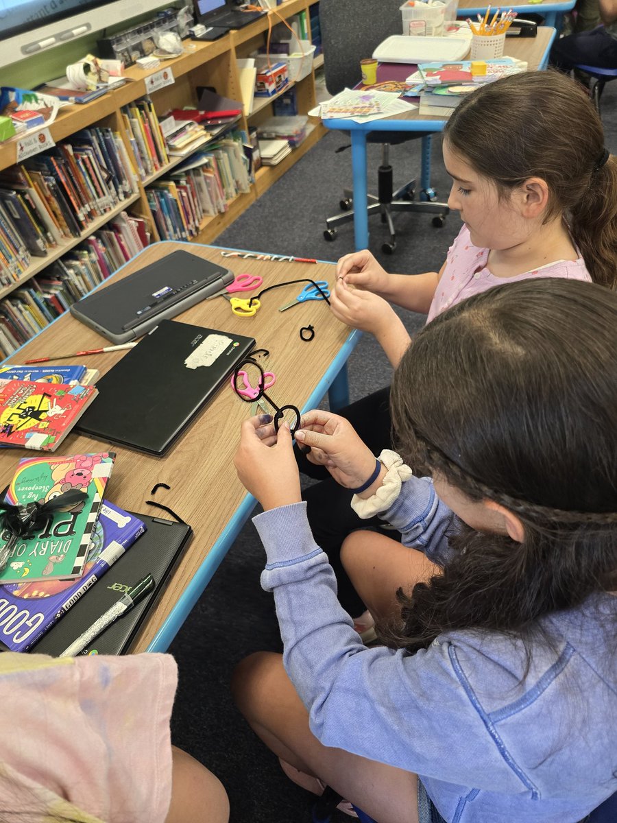My favorite time of year! 3rd grade is learning about fantasy novels, and the best way to do it is to become Harry Potter! 🪄🧙