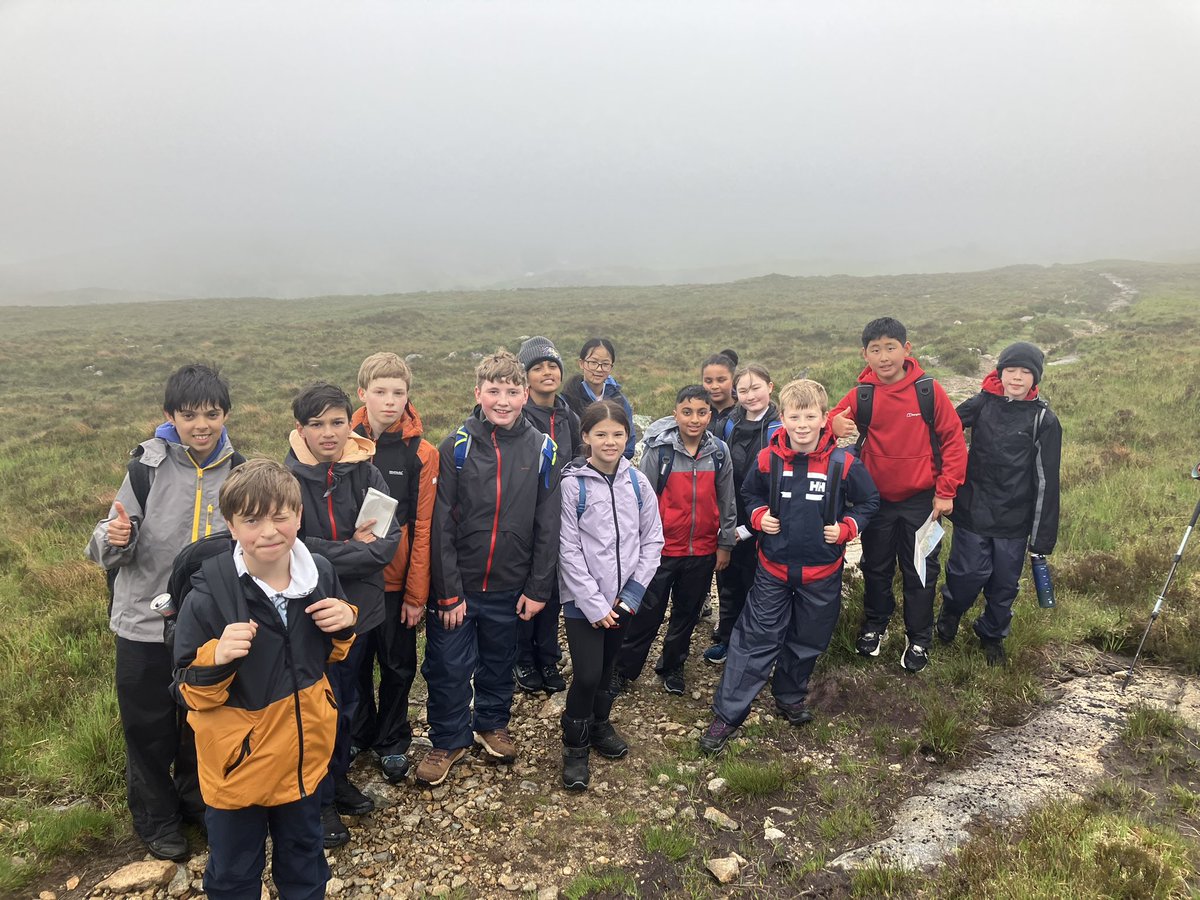 HSofG's tweet image. Resilience was the word of the day as our hikers persevered in some challenging weather and covered 15km plus 1000ft of ascent up Dun Cann! #Raasay #OutdoorEd