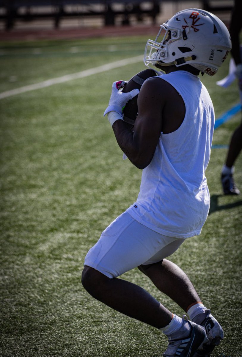 Princeton Campbell (@coverup5__) on Twitter photo Iโm blesssed to see another year!!! #agtg
<a href="/bowievolfb/">Arlington Bowie Football</a> <a href="/coachjsam/">Joseph Sam</a> <a href="/CoachBeJackedUp/">Coach Devon Campbell</a> Iโm blesssed to see another year!!! #agtg
<a href="/bowievolfb/">Arlington Bowie Football</a> <a href="/coachjsam/">Joseph Sam</a> <a href="/CoachBeJackedUp/">Coach Devon Campbell</a>