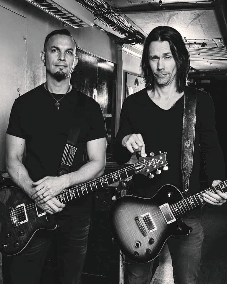 Pic of the day 💖 #MarkTremonti & #MylesKennedy by © Christian Barz 💥 #AlterBridge #picoftheday