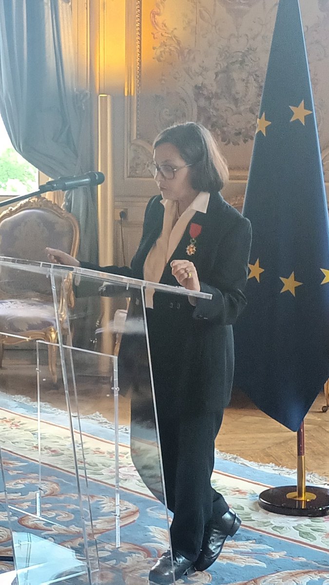 Heureux d'avoir assisté à la remise de la Légion d'honneur à Marie-Noëlle Duris, femme de coeur et diplomate de grand talent.