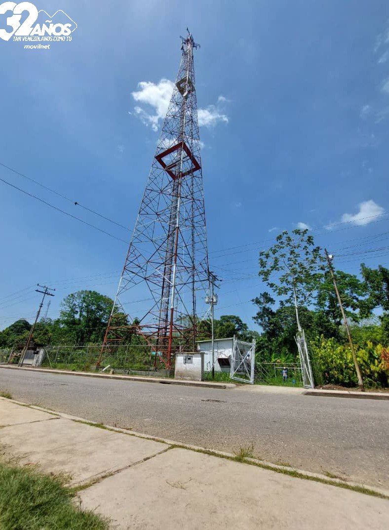 ¡Tenemos buenas noticias para ti!🎉 #Miranda | Optimizamos la radiobase El Clavo, y ahora más de 2 mil habitantes del municipio Acevedo están conectados a la nueva red 4GMAX de Movilnet.🤳 Con estas labores fortalecemos el Plan Miranda y garantizamos una conexión más rápida en