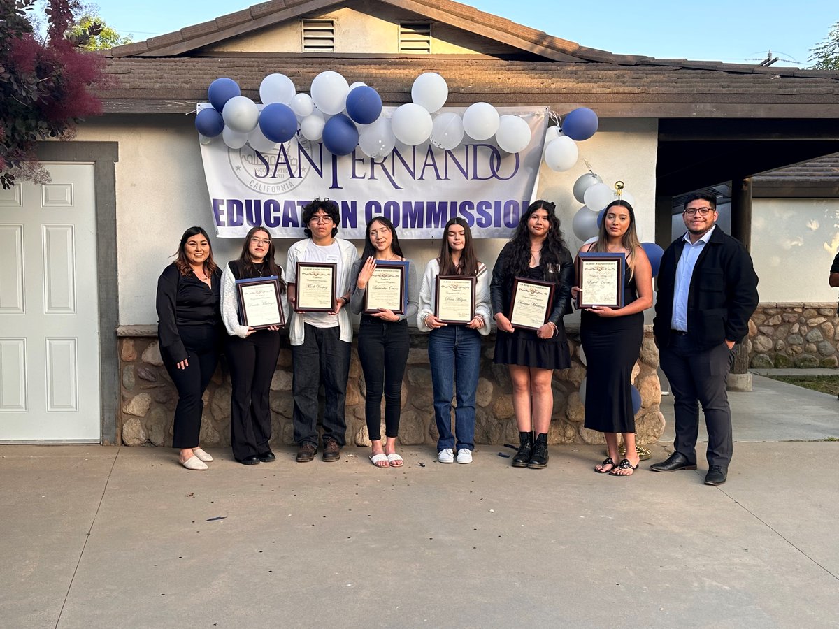 AsmLuzRivas's tweet photo. From academic excellence to exemplary leadership, these scholarship recipients from #AD43 showcase the bright future our community nurtures through education and support #SanFernando. https://t.co/ihj2gxSnTc