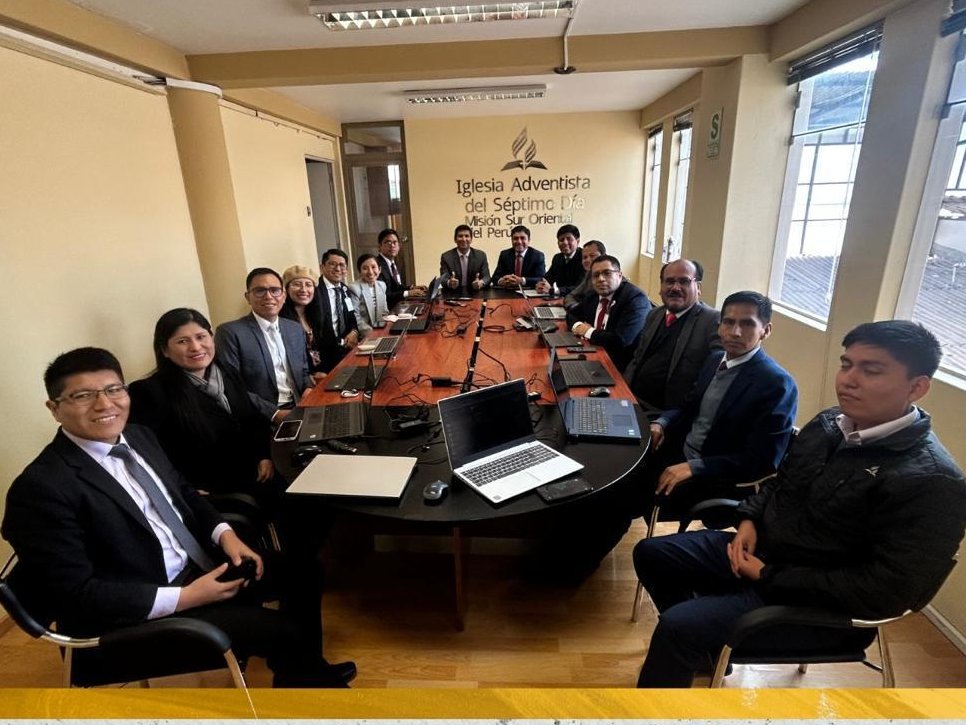 🔴#AgendaUPS | El equipo financiero UPS llegó a las oficinas de la Misión Sur Oriental del Perú (@adventistasMSOP) para capacitar a su personal, brindar acompañamiento y realizar un seguimiento de los temas relacionados a la parte financiera. #TesoreríaUPS