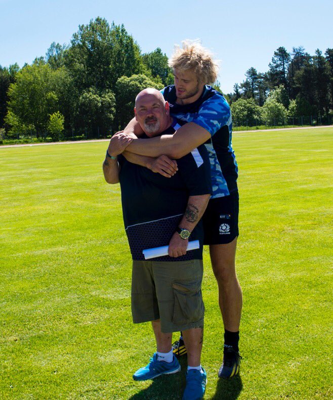 cookie0255's tweet photo. @BBCSportScot Richie saying please race Mo 🤣😂🤣😂 https://t.co/WcbIBU38mc