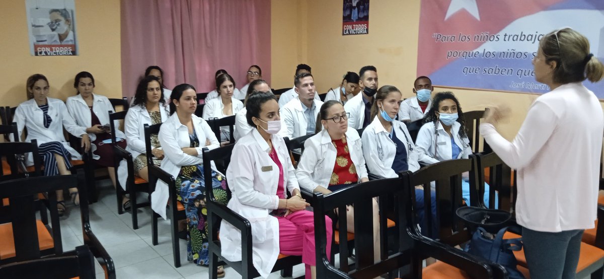 Parte de la superación de los Residentes de Pediatría se desarrolla el Curso de Pedagogía #SanctiSpíritusEnMarcha con #FidelPorSiempre #CubaPorLaSalud