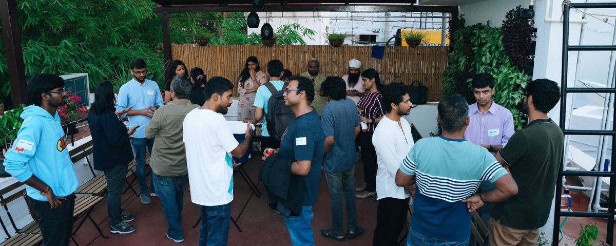 couple of snippets from MixerOne! so nice to see how everyone really mixed from the get-go; getting the hang of doing events like these. ✨

sign up here to be the first to know about future events: lu.ma/peopleplusai

<a href="/dharmeshba/">Dharmesh Ba</a> <a href="/PeoplePlusAI/">People+ai</a>