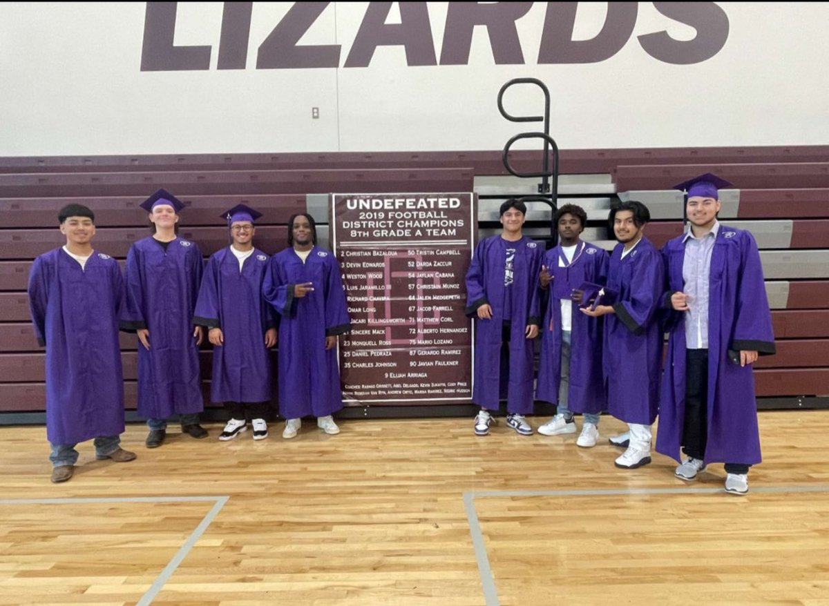 Coach_Grissett's tweet photo. Time Flies. Proud of these guys! 🫡 https://t.co/SNEdzHA9Vy