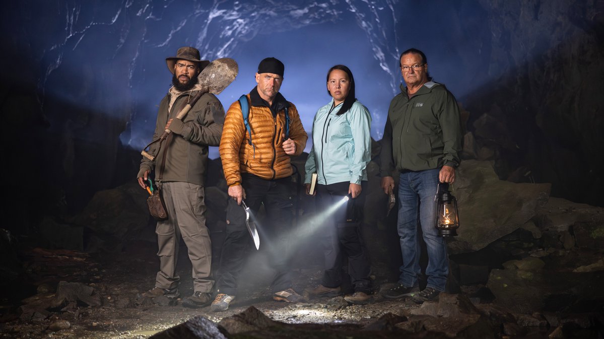 Lost gold, and a hidden mysterious mine? 🪙 Join former MMA fighter Kru Williams, indigenous explorer Taylor Starr and seasoned legend hunter Adam Palmer as they try to solve the mystery in Deadman's Curse. Only on @HISTORYUK today at 10pm.