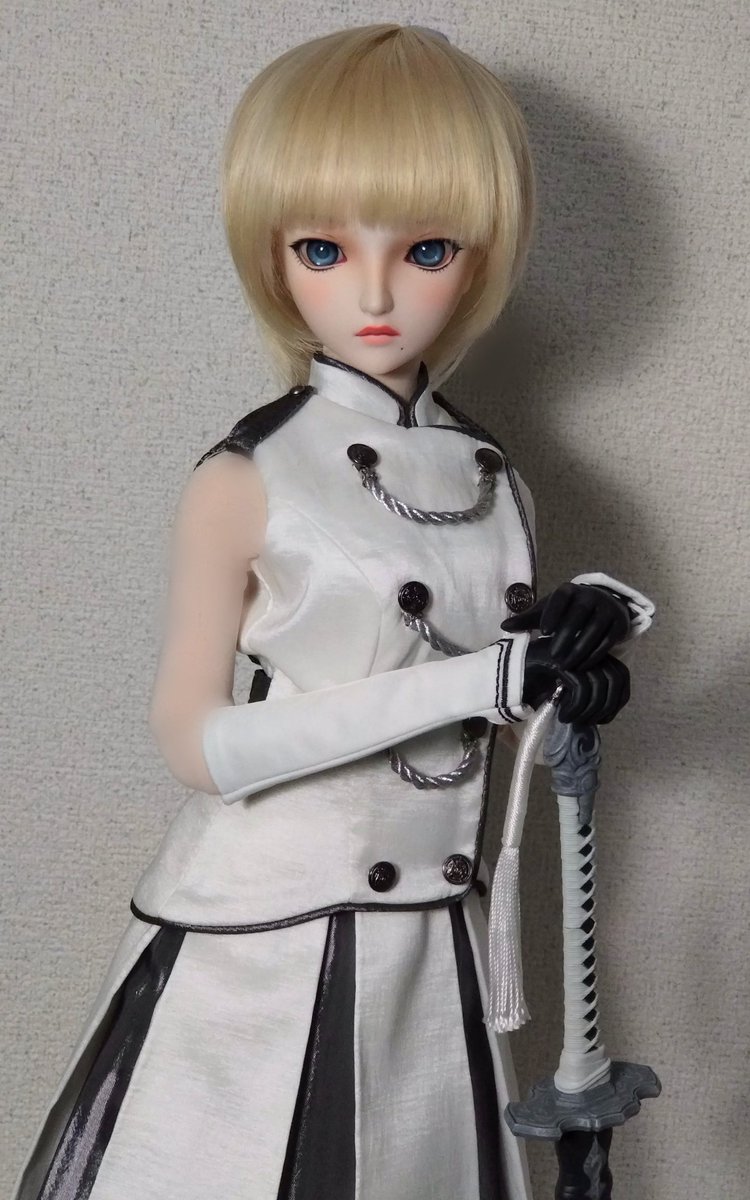 Holie1217's tweet photo. 『近衛騎士団長のシルハさん』
#DD2B
#深夜のドール撮影 https://t.co/GJlMcG4v2v