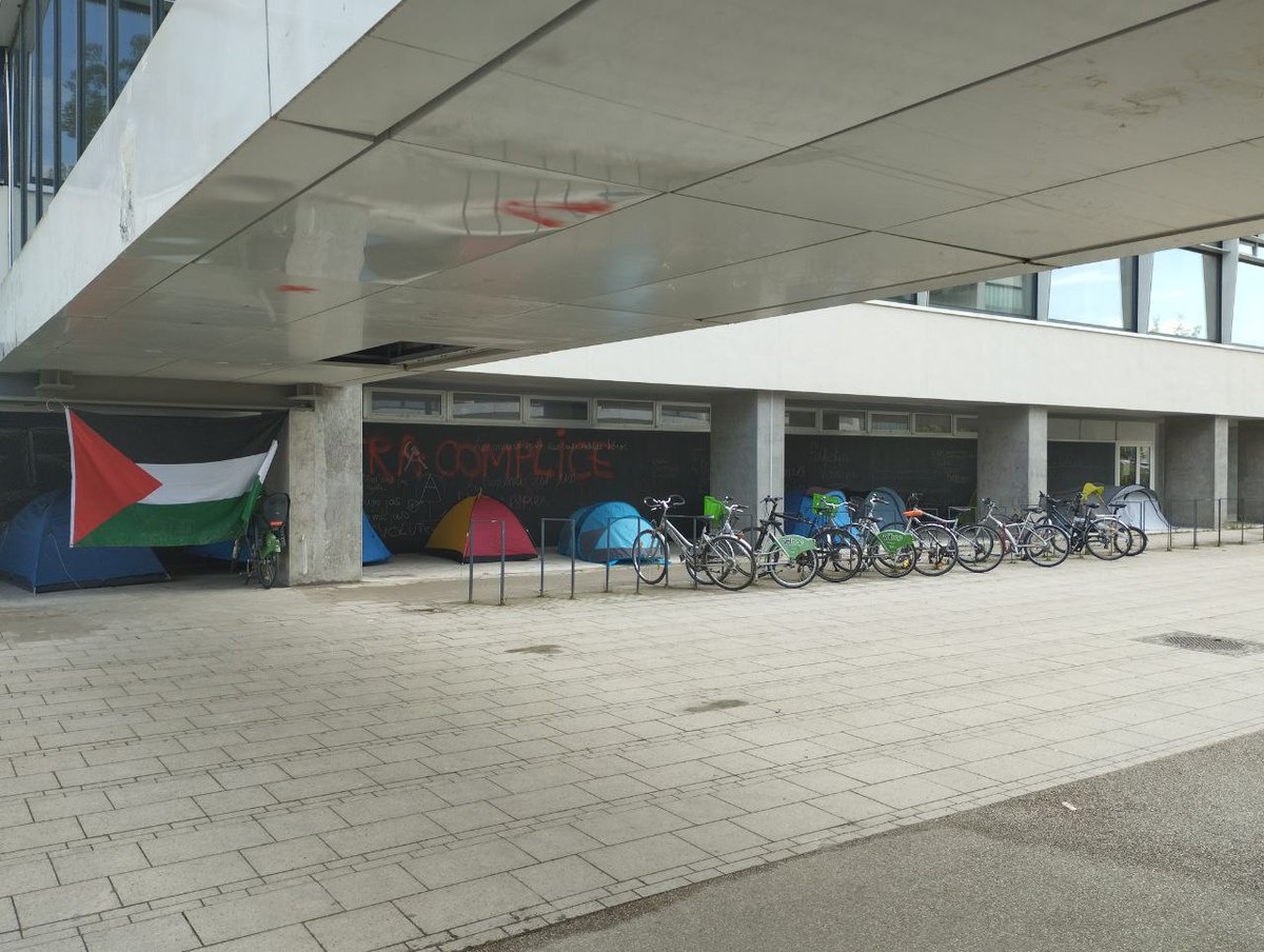 🔴 Après deux déménagements par la police, les étudiants de l'Université de Strasbourg ont réinstallé leur campement pour Gaza. ----- fil d’Informations Ouvrières