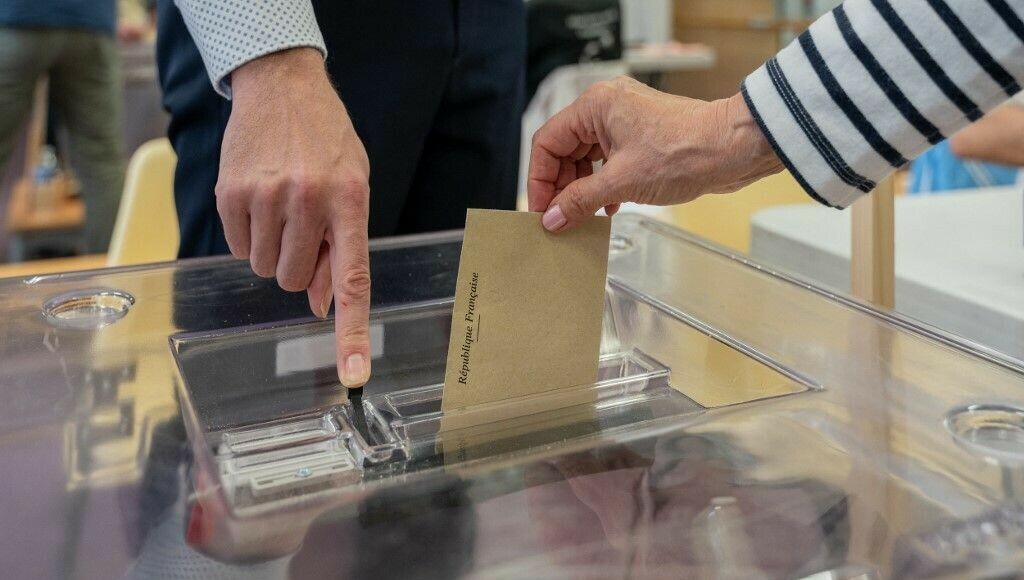 ici_officiel's tweet photo. 🗳️ Élections européennes 2024 : voici comment voter par procuration
➡️ https://t.co/oDgQev9Jel https://t.co/t0DlVUflkZ